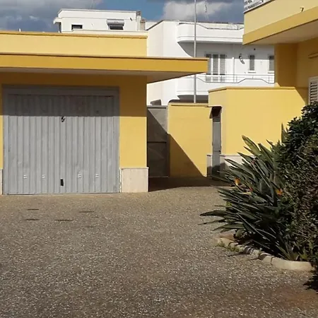 Casa Sole E Luna アパート